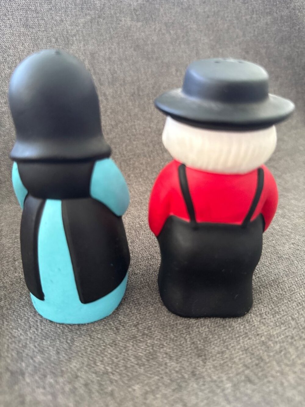 Amish Country Salt & Pepper Shakers With Wooden Holder Hand-Painted Ceramic Coll - Picture 4 of 11